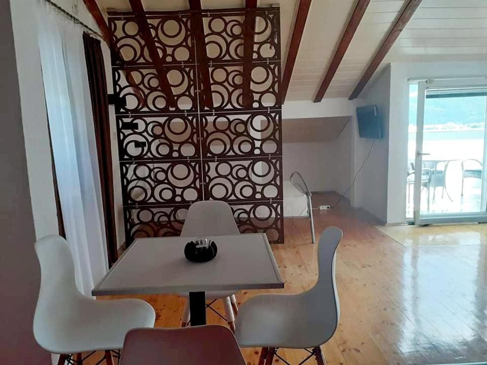 Villa Clock Tower - Саат Кула Ohrid Esterno foto